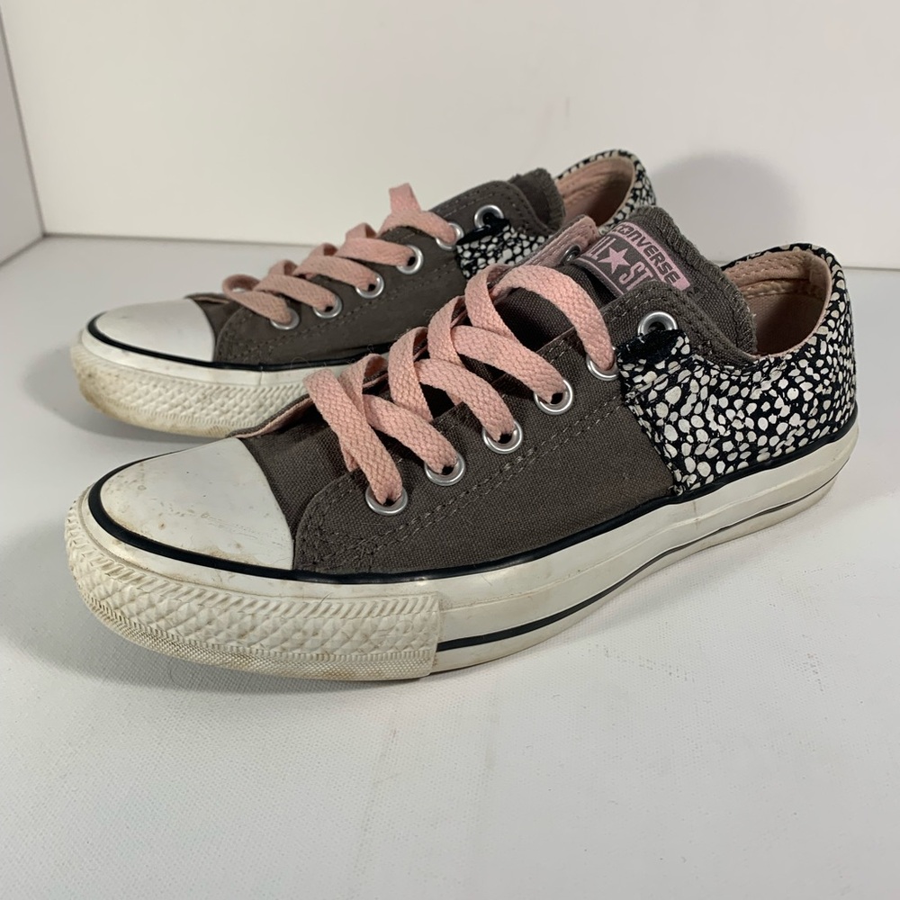 Women’s Converse - Picture 2 of 7